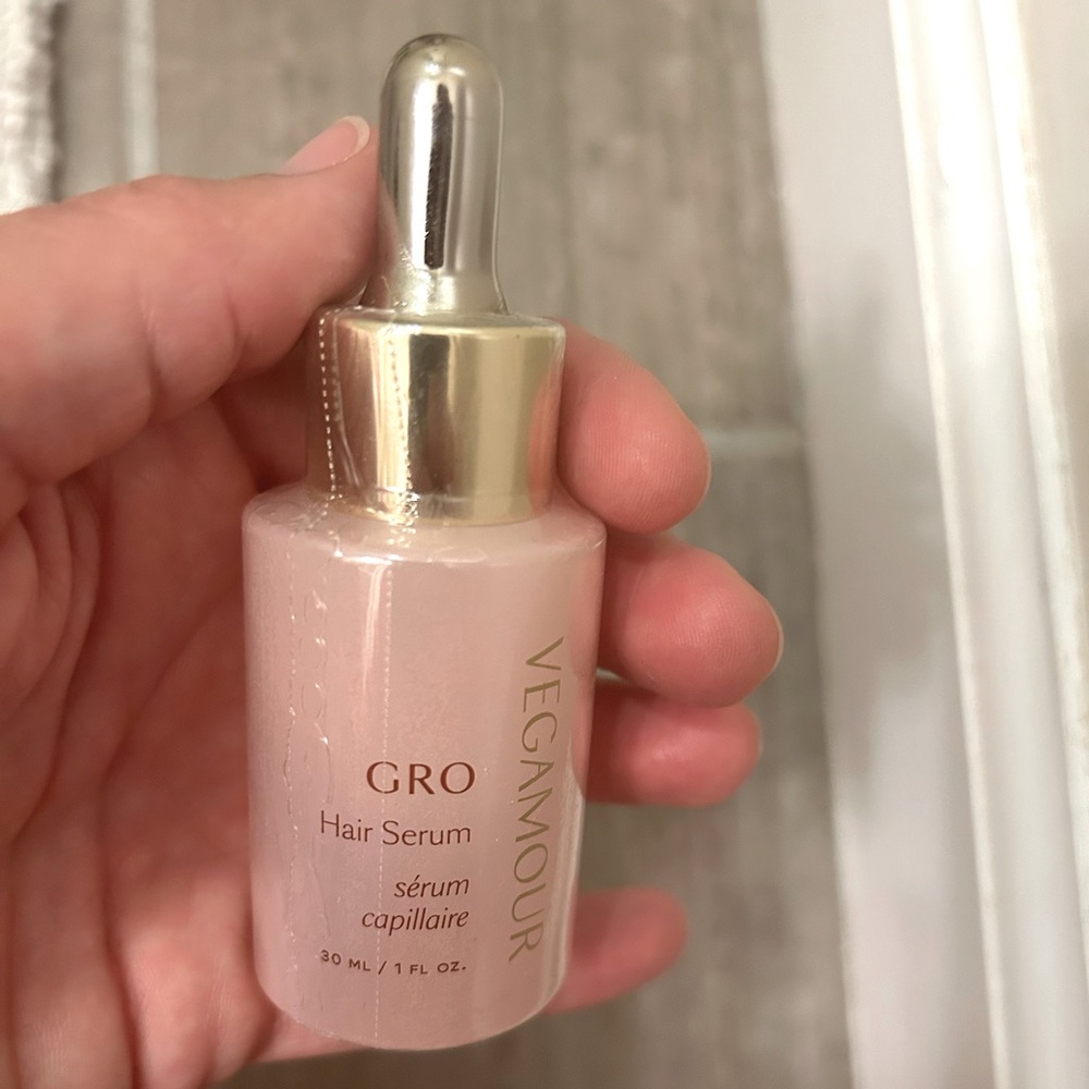 Vegamour hair grow serum